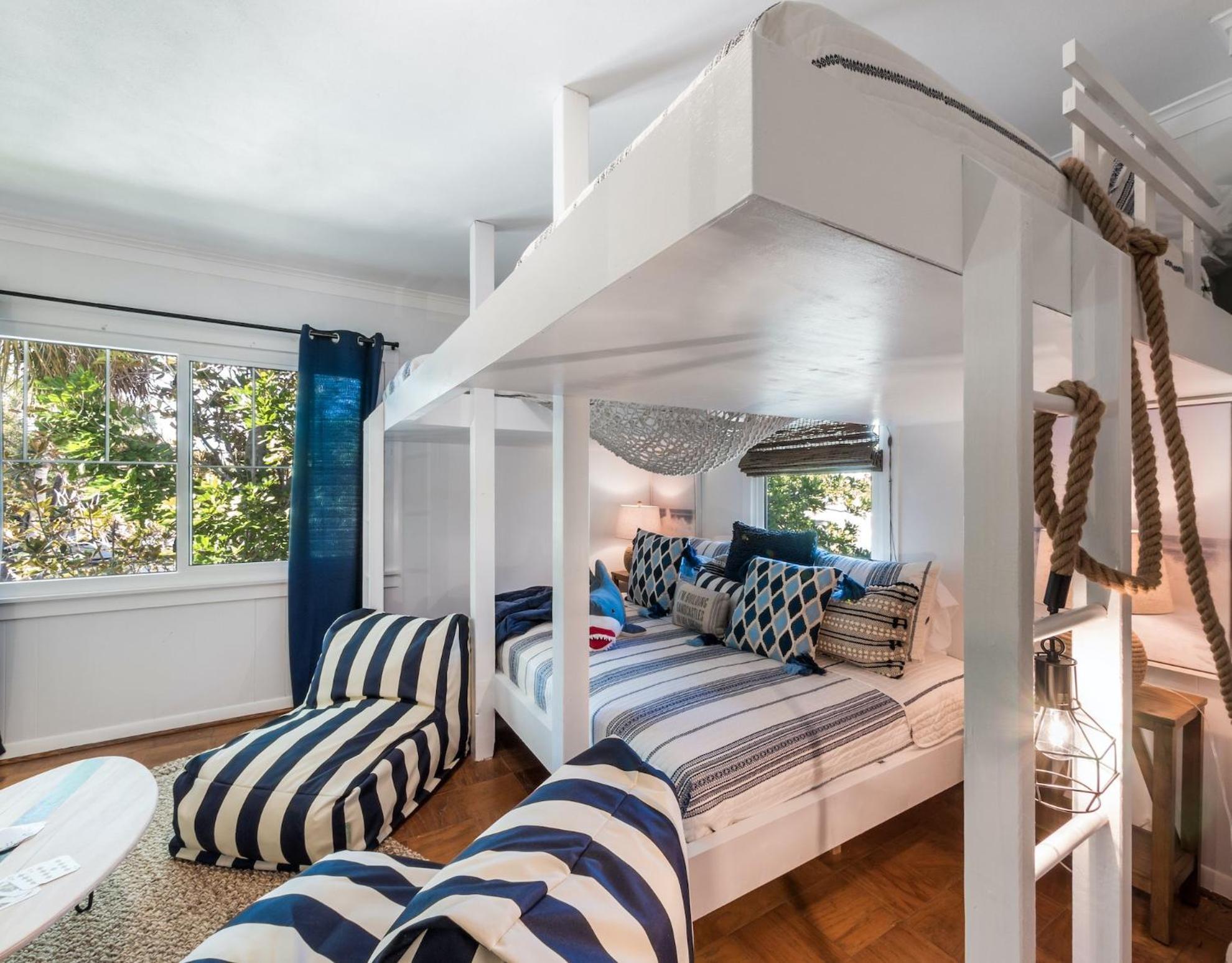 Sandy Pants - Designer Beach Chic Home Steps To Beach Backyard Oasis W Heated Pool Anna Maria Extérieur photo